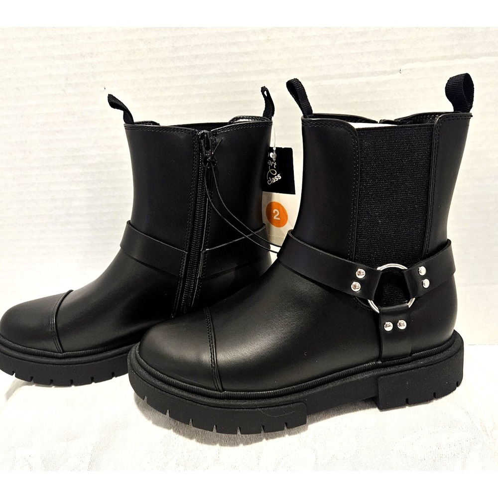 Art Class Kid's Size 2 Black Boots w/Silver Buckle Inside Zip Stretch Panel
